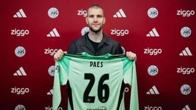 Maarten Paes resmi bergabung skuad Ajax Amsterdam